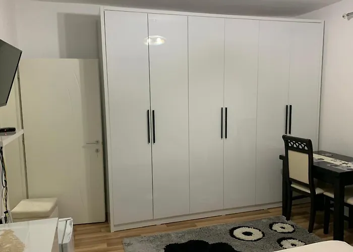 公寓 In Berat's Center 培拉特