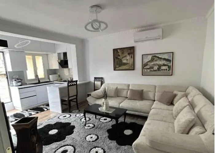 Διαμέρισμα In Berat's Center