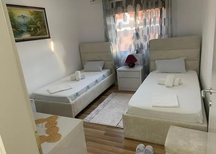 公寓 In Berat's Center *