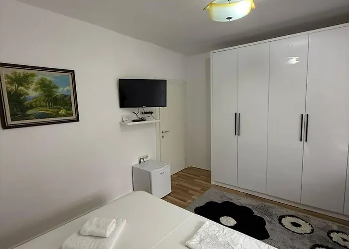 公寓 In Berat's Center *