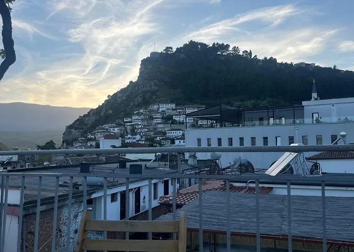 In Berat's Center 公寓