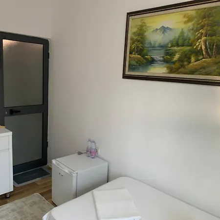 In Berat's Center Апартаменты Берат
