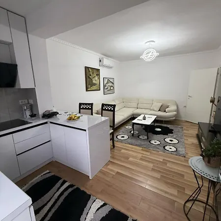 In Berat's Center Апартаменты Берат